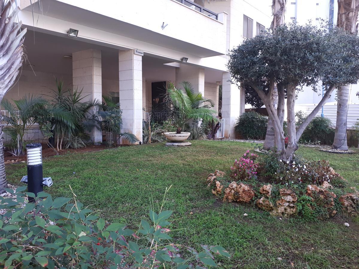 Apartment 2 Bedrooms Central Location Ashdod Exterior photo